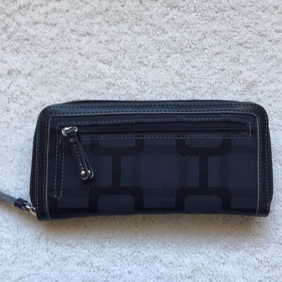 Nine West Wallet - Picture 3 of 3